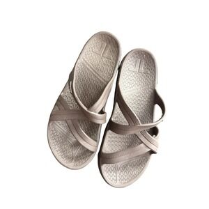 TELIC Women's Mallory Brown  Slide Sandal sz M‎ 9